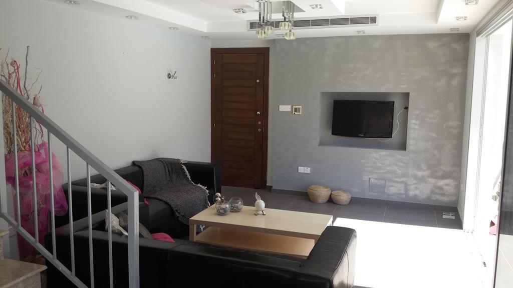 Palms Resort Apartments Alethriko Room photo